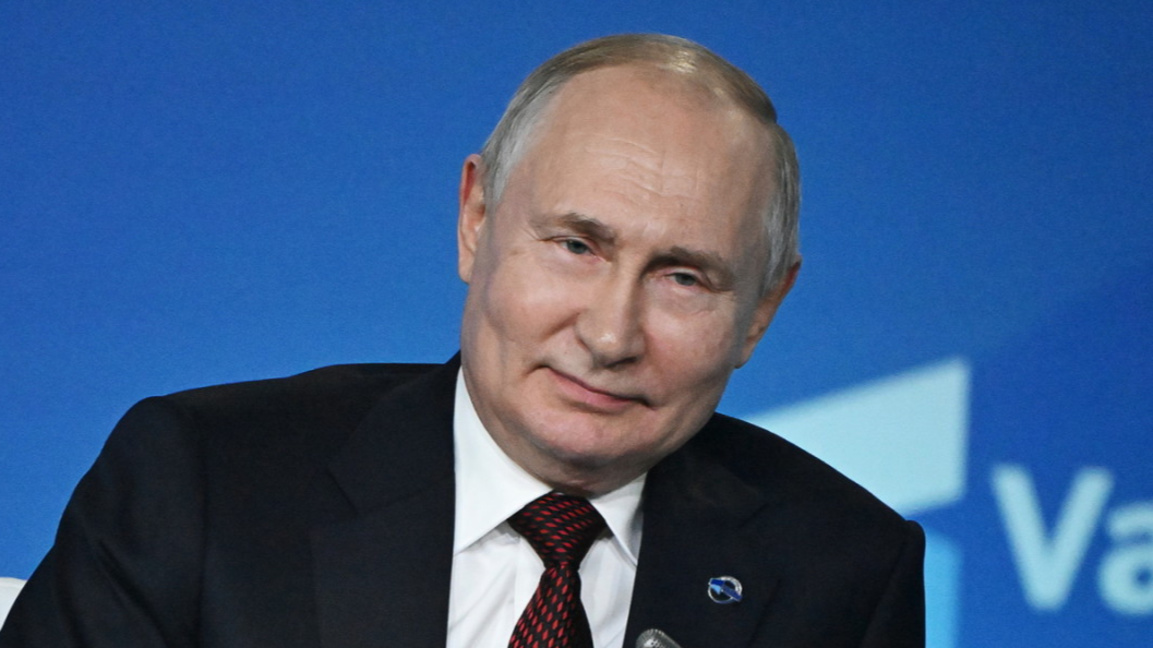 Путин обяви кадрови и структурни промени в командването на воюващите с Украйна