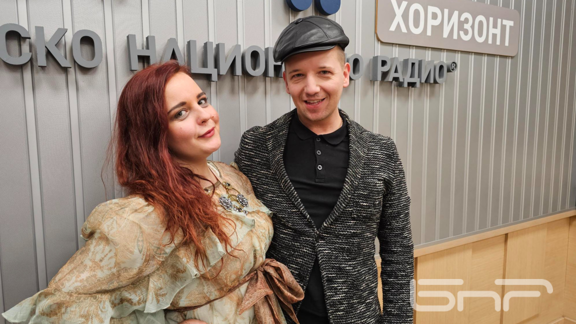 Възхищението към твореца в новата постан...