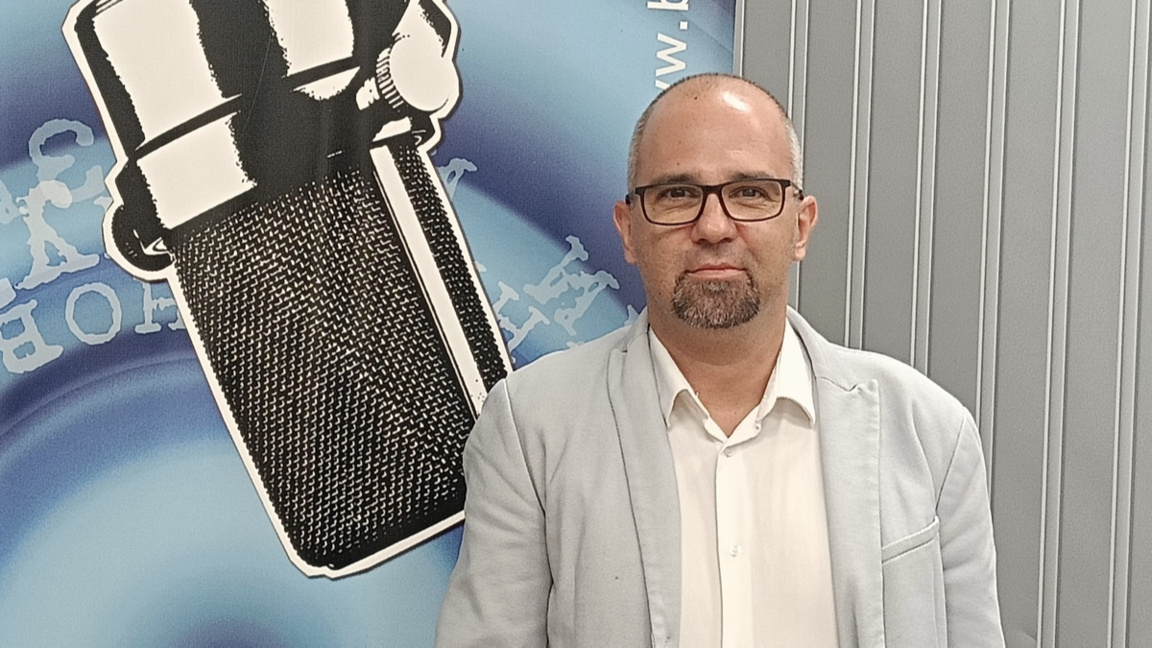 Първан Симеонов: Външната политика реалн...