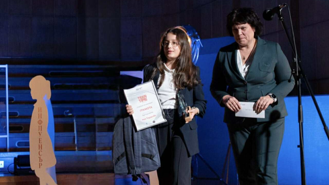 Ния Тодорова и Таня Михайлова, нач. кабинета на министъра на образованието