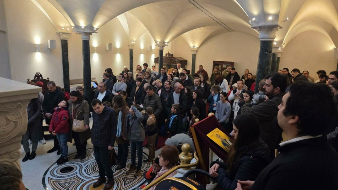 Българската църква в Лондон събра сънаро...