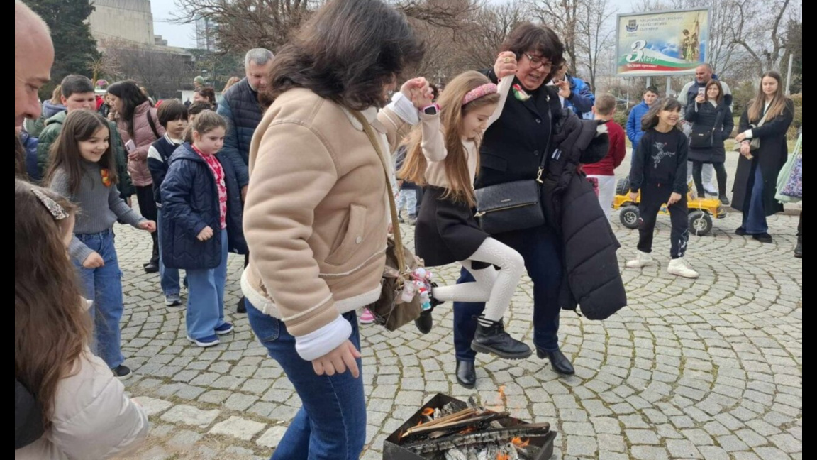 Общоградско тържество и много изненади н...