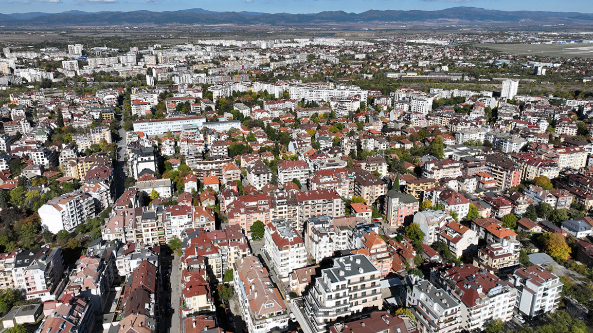 Имотният пазар в България през 2026-а: умерен ръст и край на паническите покупки