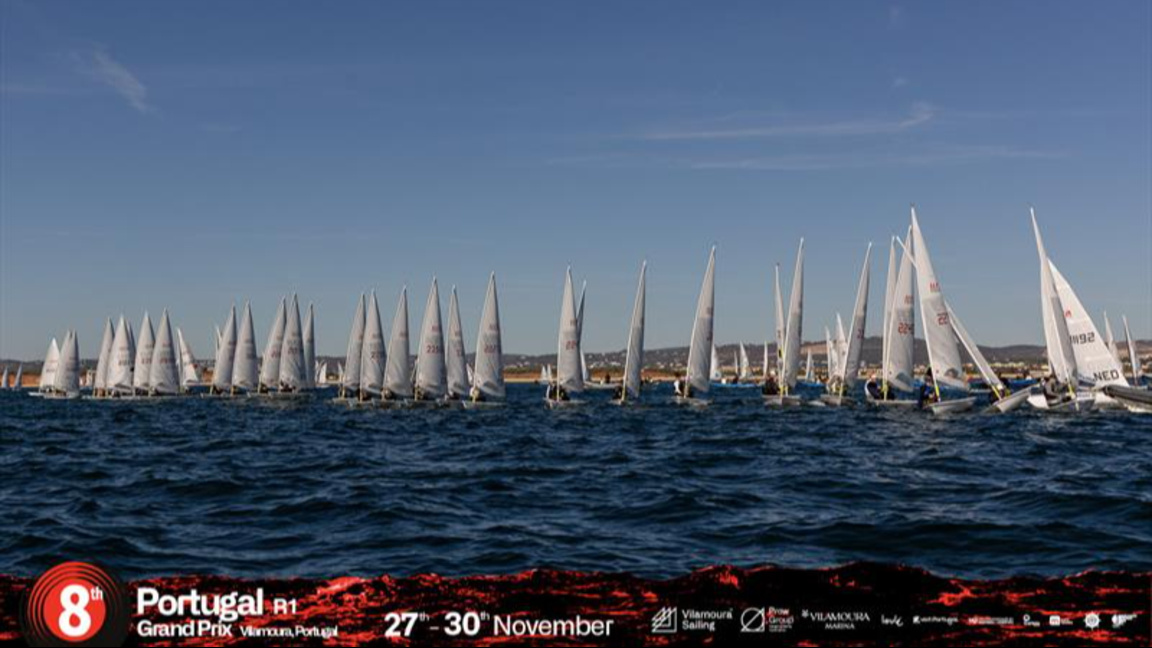 Александра Лукоянова води в престижна регата в Португалия