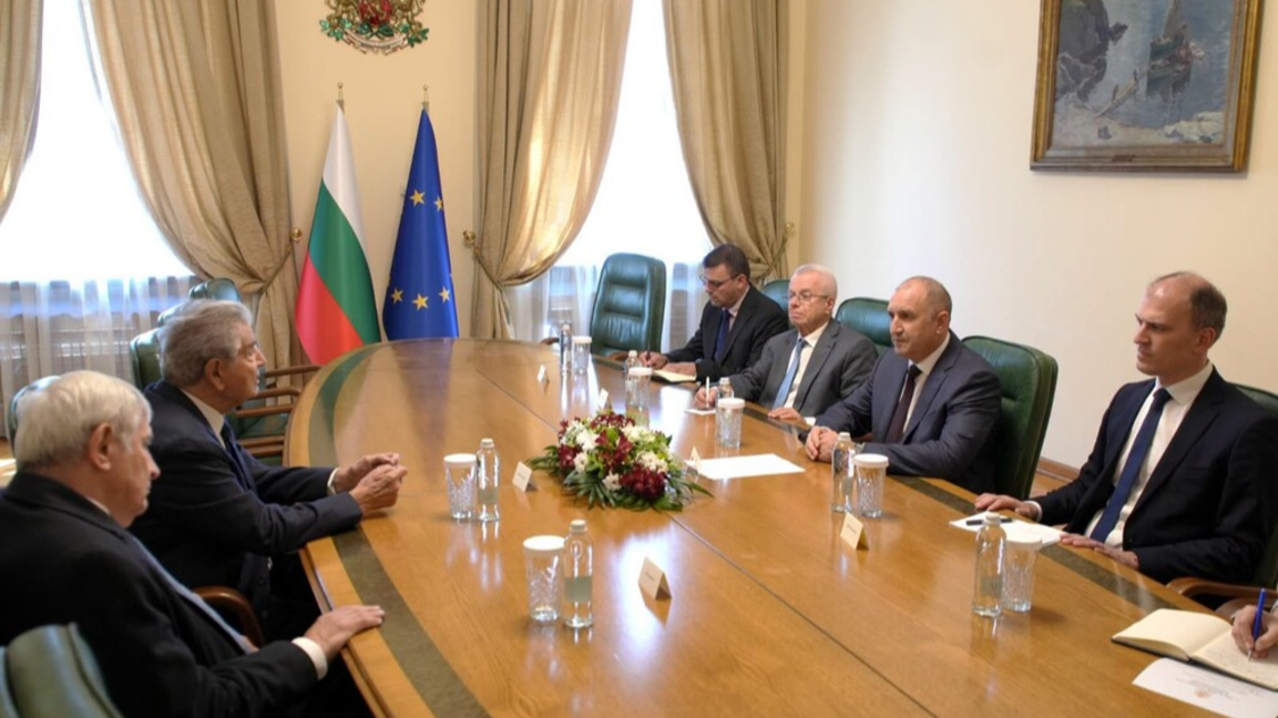 Румен Радев е разговарял с израелския ис...