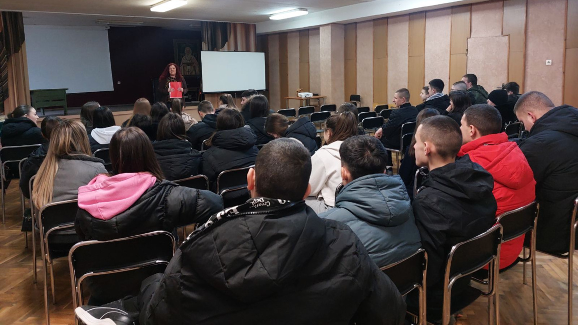 Среща за превенция на агресията в училище се проведе в Зверино