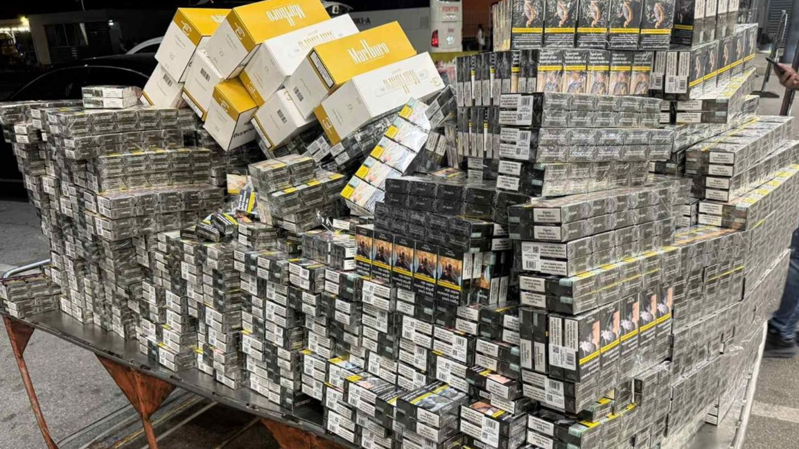 На "Капитан Андреево" задържаха 6260 кутии цигари, укрити сред личен багаж