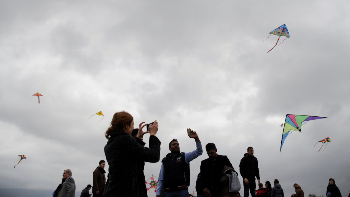 Гърци пускат хвърчила, за да отбележат Чистия понеделник.