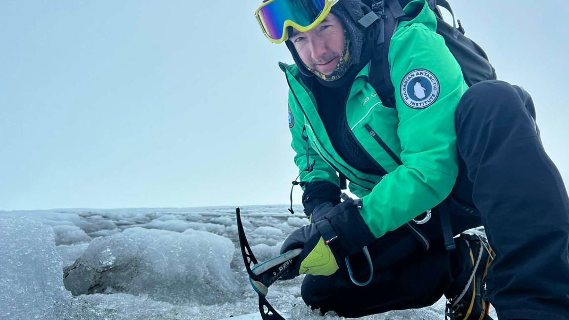 Олег Василев