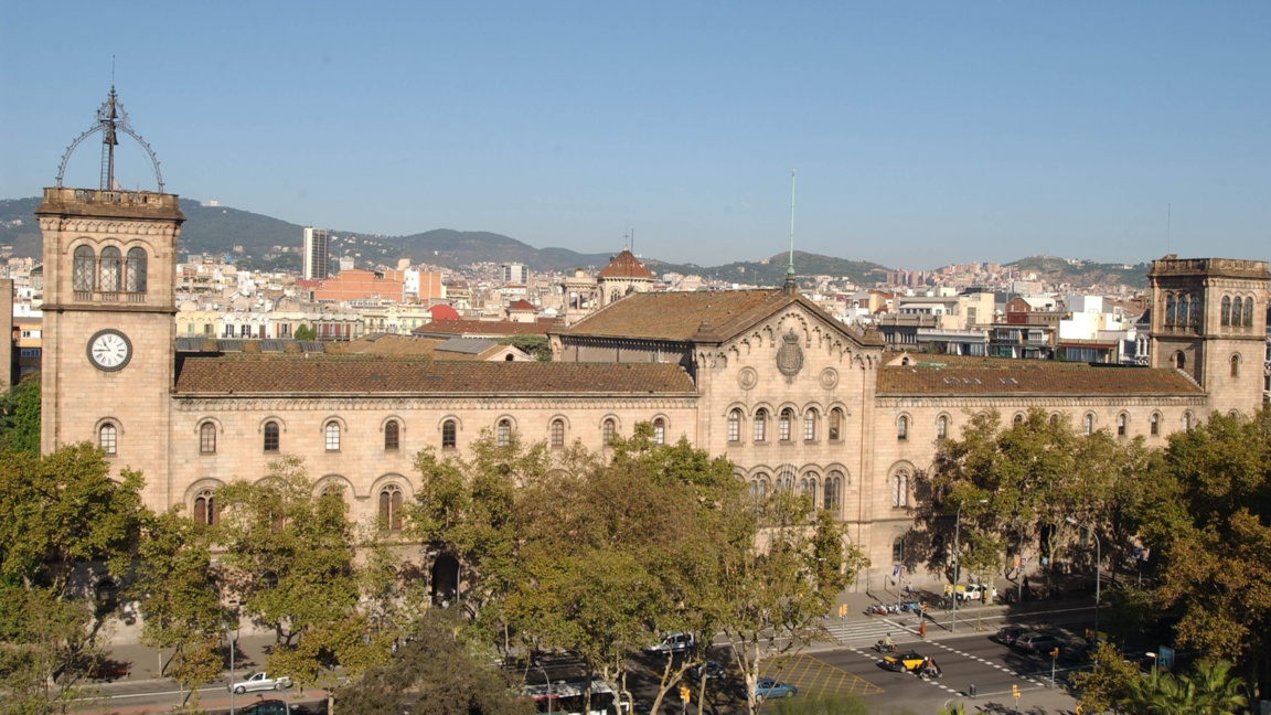 В Барселона започва университетски курс ...