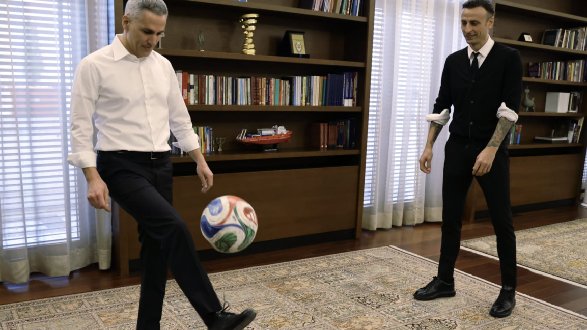 Димитър Бербатов става съветник по въпро...